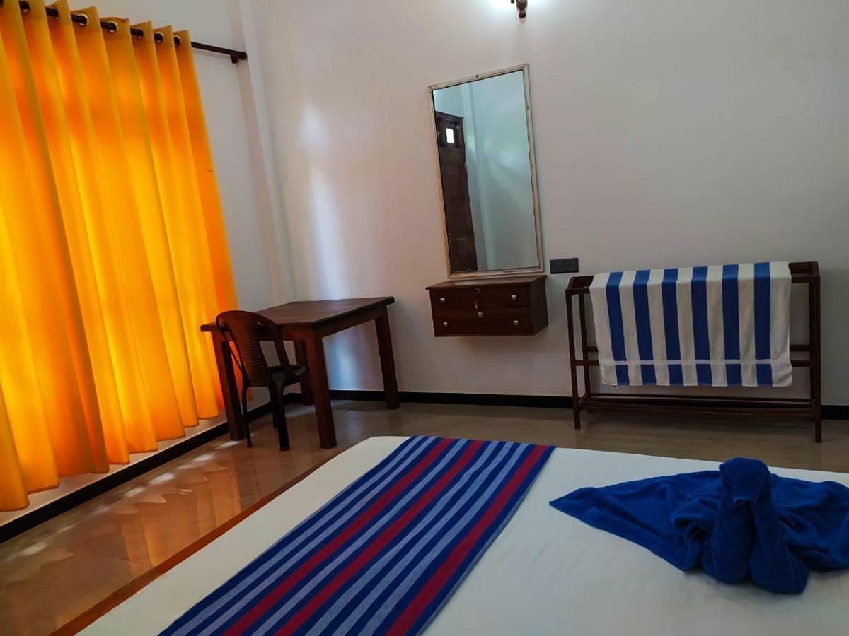 River Side Holiday Inn Weligama Zewnętrze zdjęcie