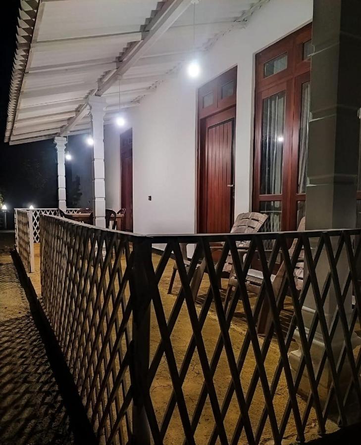 River Side Holiday Inn Weligama Zewnętrze zdjęcie